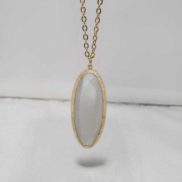 14th & Union Light Smoke Gray Colored Stone Necklace - Picture 7 of 8